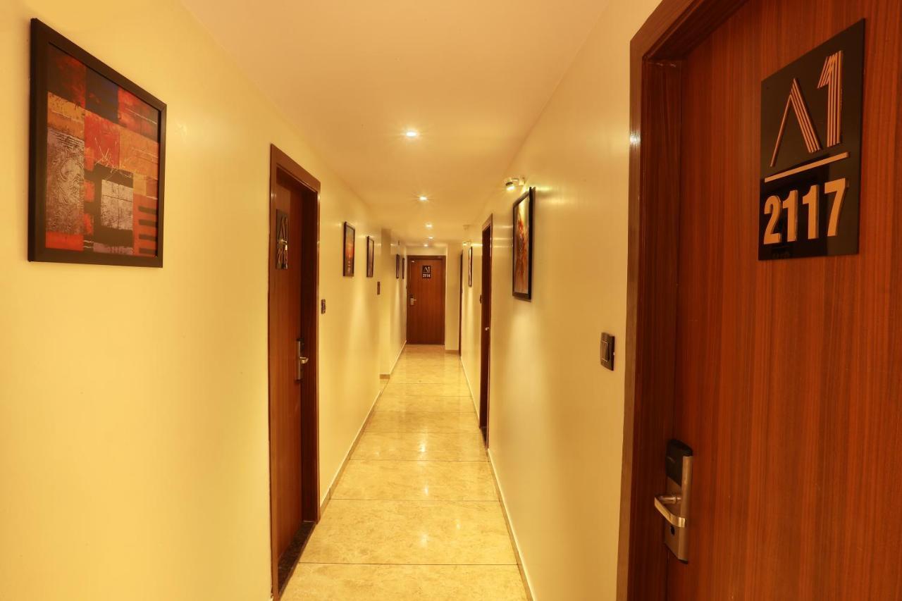 Aura One Hotel Kochi Exterior photo